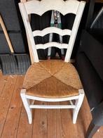 Brocante stoeltje met rieten zitting, Ophalen