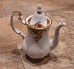 Royal albert old country roses 2x grote koffiepot, Antiek en Kunst, Ophalen of Verzenden