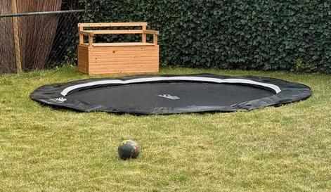 Salta royal baseground trampoline 305cm 2jr oud met hoes, Kinderen en Baby's, Speelgoed | Buiten | Trampolines, Zo goed als nieuw