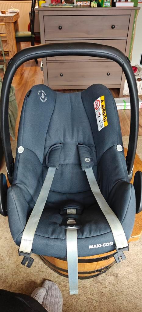 Maxi Cosi Rock, incl. newborn inzet, Kinderen en Baby's, Autostoeltjes, Gebruikt, Maxi-Cosi, 0 t/m 13 kg, Autogordel, Ophalen