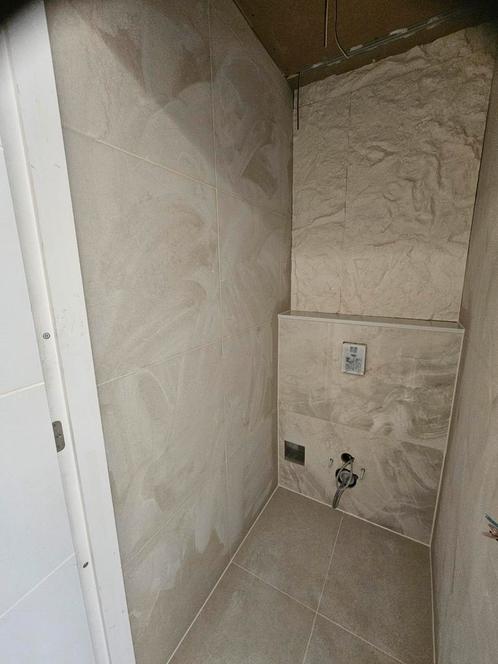 Badkamer en toilet verbouwingen, Doe-het-zelf en Verbouw, Tegels, Zo goed als nieuw, Wandtegels, Keramiek, 60 cm of meer, 60 cm of meer
