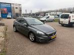 Volvo V40 D2 1.6 AUTOMAAT  2014 Grijs, 4 cilinders, 700 kg, Bedrijf, 140 €/maand