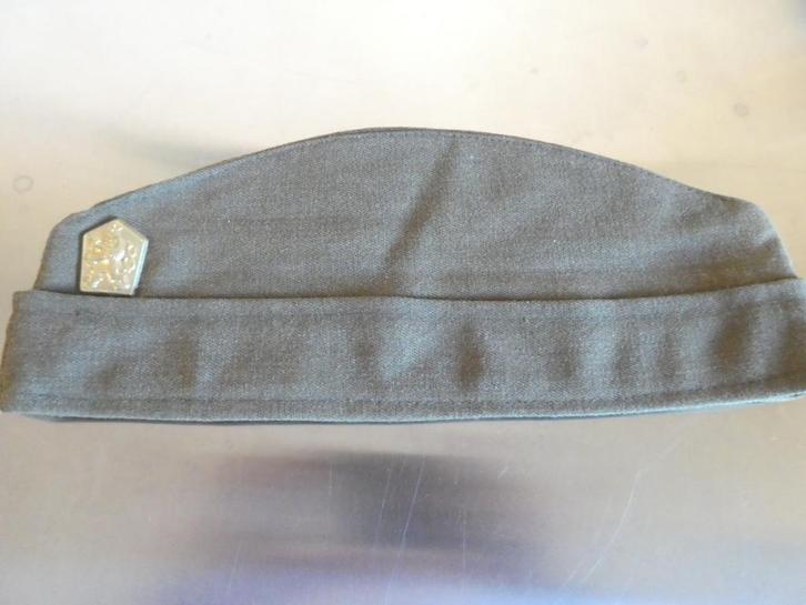 Tsjechoslowaakse wollen veldmuts (Schuitje) met embleem, Verzamelen, Militaria | Algemeen, Landmacht, Kleding of Schoenen, Nederland