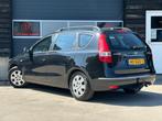 Hyundai I30 CW 1.6i Dynamic Automaat Navi E-Ramen NAP, Auto's, Hyundai, 1591 cc, 4 cilinders, Zwart, I30