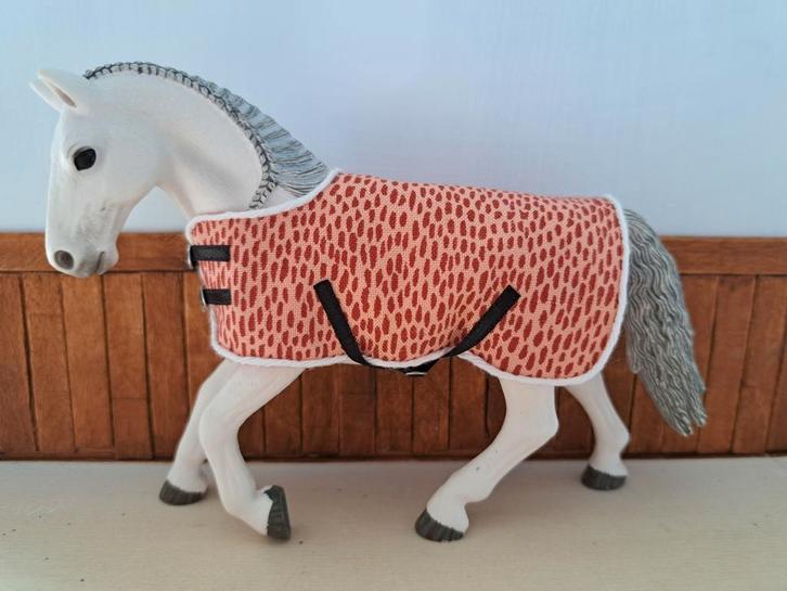 Schleich deken roze, Verzamelen, Dierenverzamelingen, Zo goed als nieuw, Beeldje of Figuurtje, Paard, Ophalen of Verzenden
