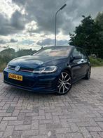 Vw Golf 7.5 GTI 2.0 245pk Performance Dsg/Pano VOL!, Auto's, Volkswagen, 4 cilinders, 1984 cc, Blauw, 1600 kg