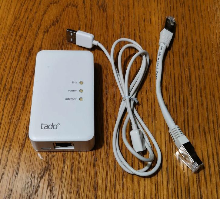 Tado Internet Bridge V2 Gateway Internetbridge V3 compatible, Doe-het-zelf en Verbouw, Verwarming en Radiatoren, Zo goed als nieuw