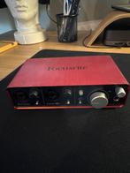 Focusrite Scarlett 2i2 Audio Interface, Ophalen of Verzenden, Zo goed als nieuw, Minder dan 5 kanalen, Microfooningang