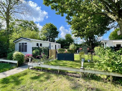 CHALET 11 x 4 meter modern, pas 3 jaar oud, Caravans en Kamperen, Stacaravans, tot en met 4, Ophalen