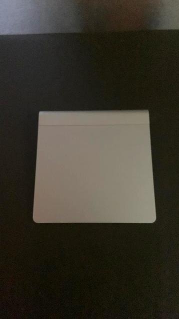 Apple Magic Trackpad (Model A1339) – Uitstekende staat beschikbaar voor biedingen