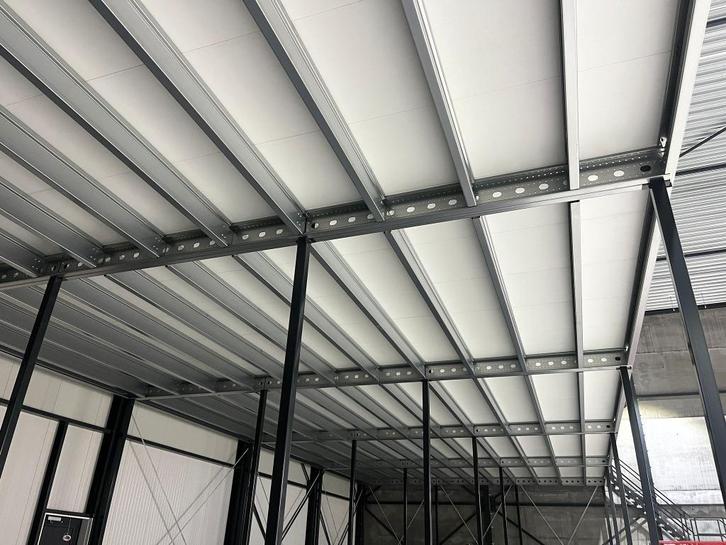 Entresolvloer 15x10 meter - Nieuw! - 3 meter onderzijde, Zakelijke goederen, Kantoor en Winkelinrichting | Magazijn, Stelling en Opslag