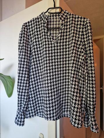 Zwart-wit blouse met pied-de-poule motief beschikbaar voor biedingen