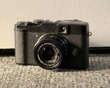 Fujifilm X10 – nagenoeg nieuw, met origineel leren hoesje beschikbaar voor biedingen
