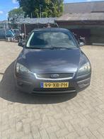 Ford Focus 2.0-16V Rally Edition airco lichte schade rechter, Stof, Gebruikt, 4 cilinders, Bedrijf