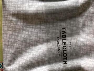 Nieuw tafelkleed 2.40 x 1.40 grijs beschikbaar voor biedingen
