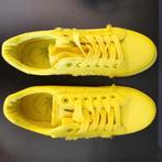 Sneakers met fringe maat 40, Geel, Nieuw, Ophalen of Verzenden, Sneakers of Gympen
