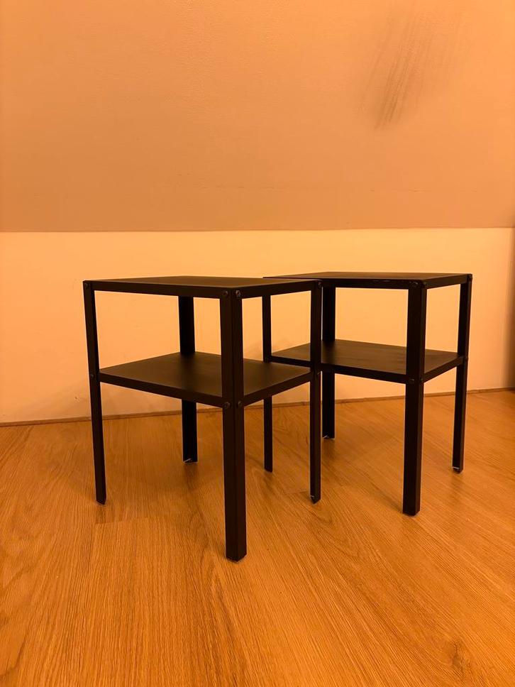 IKEA Knarrevik Tafeltje/Nachtkastje, Huis en Inrichting, Slaapkamer | Nachtkastjes, Gebruikt, Minder dan 55 cm, Minder dan 45 cm