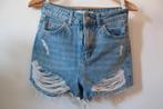 Ripped denim mom shorts (TOPSHOP), Kort, Topshop, Zo goed als nieuw, Maat 34 (XS) of kleiner
