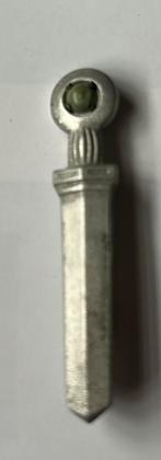 Mini zwaard speldje uit 1939 winterhulp whw, Verzamelen, Ophalen of Verzenden, Nederland, Embleem of Badge