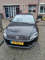 Volkswagen Passat 1.4 TSI 90KW 2011 Zwart, Auto's, Volkswagen, Voorwielaandrijving, 4 cilinders, Origineel Nederlands, 75 €/maand