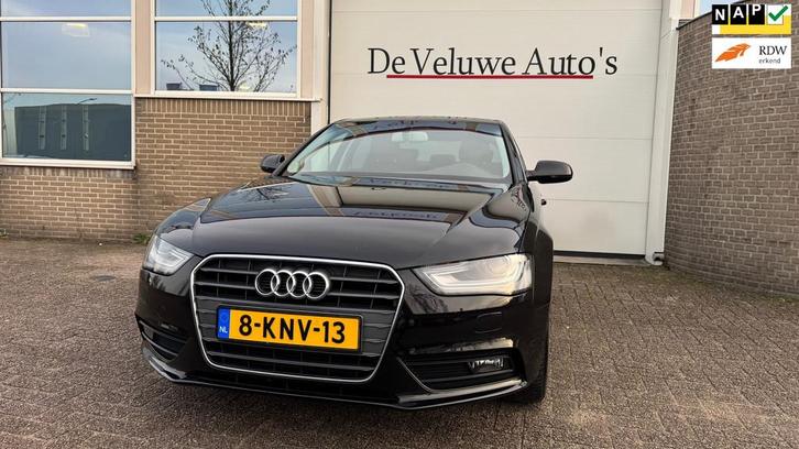 Audi A4 Limousine 1.8 TFSI Business Edition|Trekhaak|Keyless, Auto's, Audi, Bedrijf, Te koop, A4, ABS, Airbags, Airconditioning
