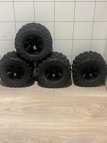Set xmaxx banden beschikbaar voor biedingen