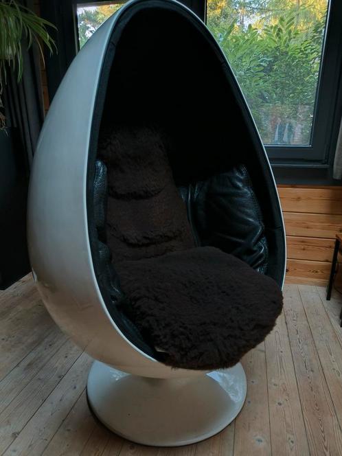 Design klassieker – Pod Chair Ovalia, egg chair, ei stoel, Huis en Inrichting, Fauteuils, Zo goed als nieuw, Ophalen