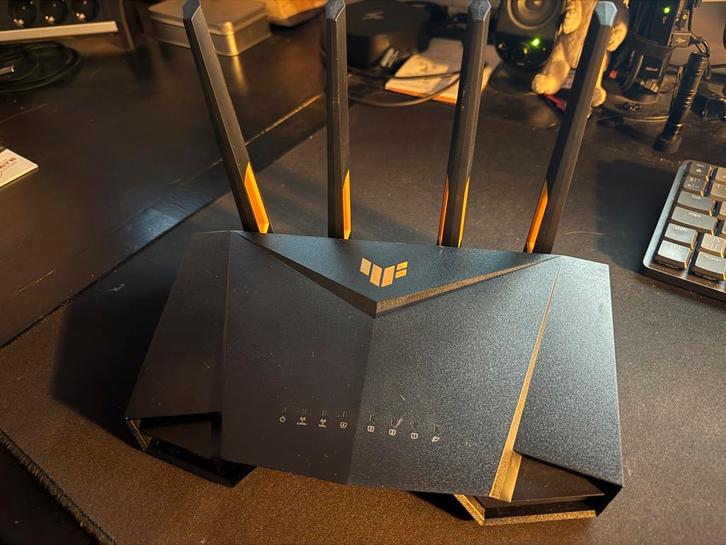 ASUS TUF Gaming AX3000 V2, Computers en Software, Routers en Modems, Gebruikt, Router, Ophalen of Verzenden
