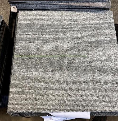 Partij Desso tapijttegels nieuw 50x50cm grijs 17m2 #116, Huis en Inrichting, Stoffering | Vloerbedekking, Nieuw, Tapijttegels