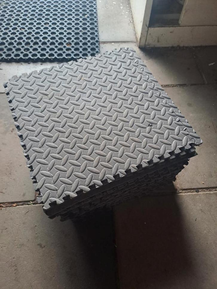 Rubberen Vloer Matten 39x39cm - 30 stuks + Reststukken, Huis en Inrichting, Stoffering | Vloerbedekking, Gebruikt, Overige typen