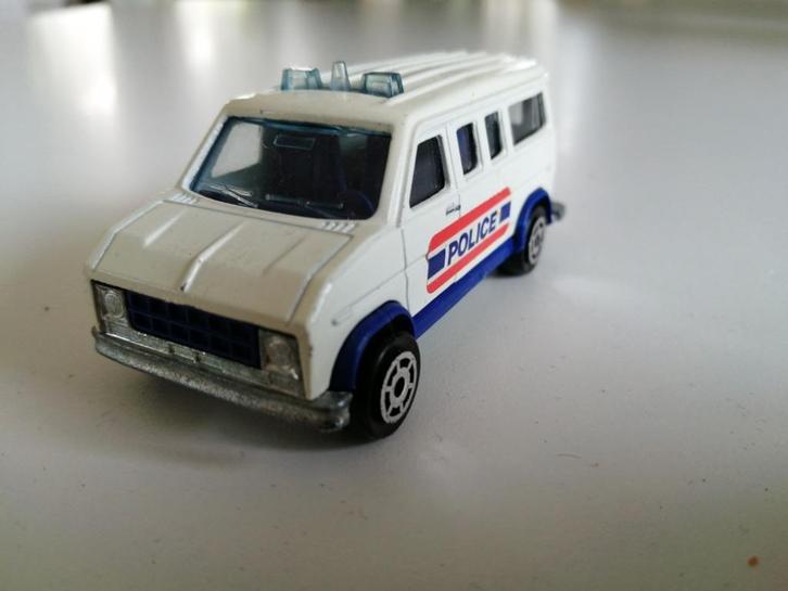 Majorette police fourgon 1/65 busje, Hobby en Vrije tijd, Modelauto's | Overige schalen, Gebruikt, Auto, Ophalen of Verzenden