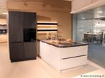 Online Veiling: Brigitte eilandkeuken met apparatenwand o..., Huis en Inrichting, Keuken | Complete keukens
