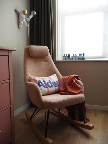 Roze Teddy Schommelstoel - Babykamer/Woonkamer beschikbaar voor biedingen