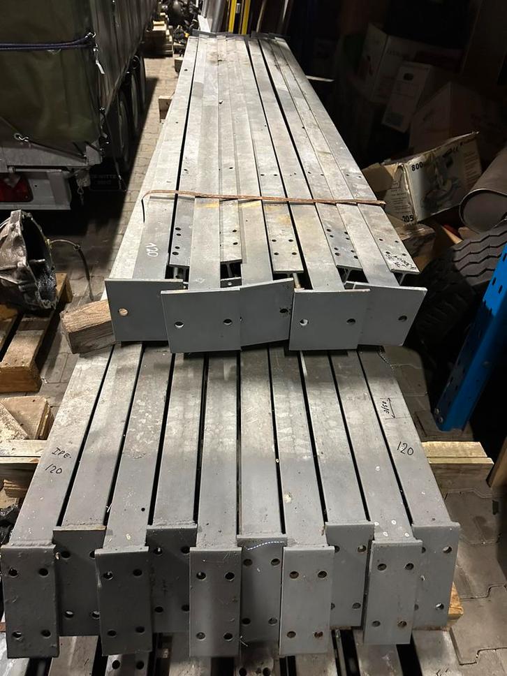 Staalconstructie Hallen, verzinkt vv Douglas gordingen, Doe-het-zelf en Verbouw, Metalen, Gebruikt, IJzer, Ophalen