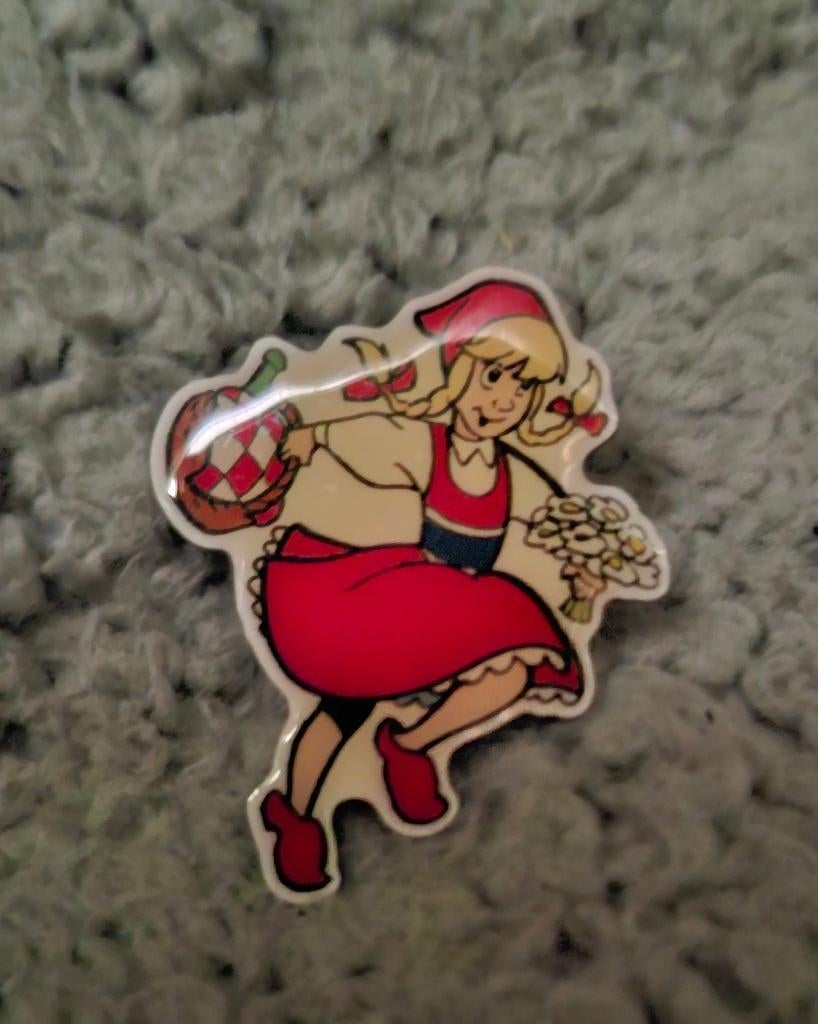 Efteling Roodkapje pin, Ophalen of Verzenden, Gebruikt, Button of Speldje