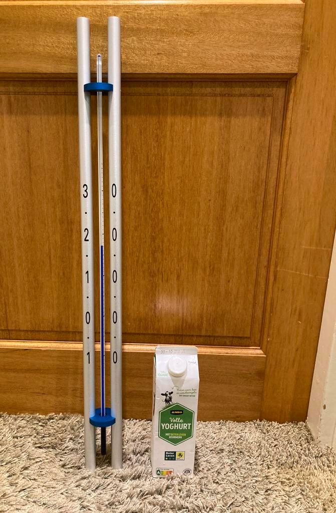 Nieuw - Retro lange aluminium designthermometer, Huis en Inrichting, Woonaccessoires | Thermometers, Nieuw, Binnenthermometer