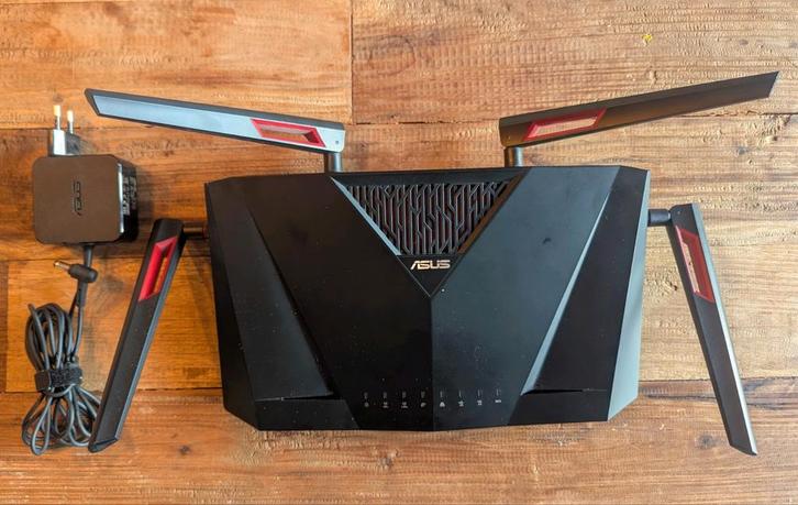 ASUS Wireless-AC3100 Router RT-AC88U, Computers en Software, Routers en Modems, Gebruikt, Router, Ophalen of Verzenden