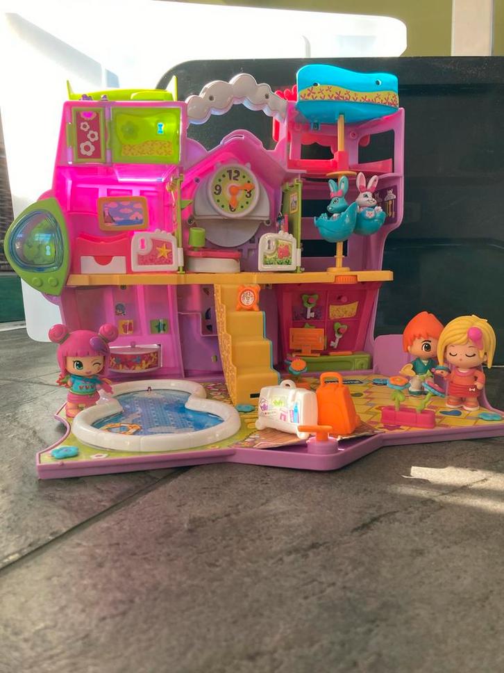 Pinypon Hotel met accessoires en poppetjes, Kinderen en Baby's, Speelgoed | Poppenhuizen, Gebruikt, Ophalen