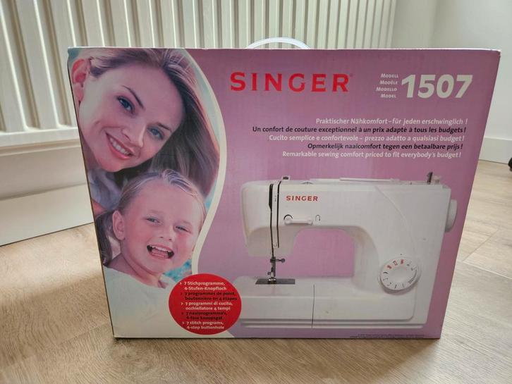 Singer 1507 Naaimachine - Nieuw in Doos, Hobby en Vrije tijd, Naaimachines en Toebehoren, Ophalen of Verzenden