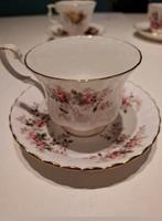 Royal Albert bone china, Antiek en Kunst, Antiek | Servies los, Ophalen of Verzenden