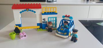 Duplo 10902 politiebureau compleet met boekje beschikbaar voor biedingen