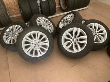 2 zomer sets Transporter T6 T5 17 inch continental. beschikbaar voor biedingen
