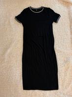 Zwarte jurk met witte rand, merk Marilyn, maat 40, ZGAN, Ophalen of Verzenden, Zo goed als nieuw, Zwart