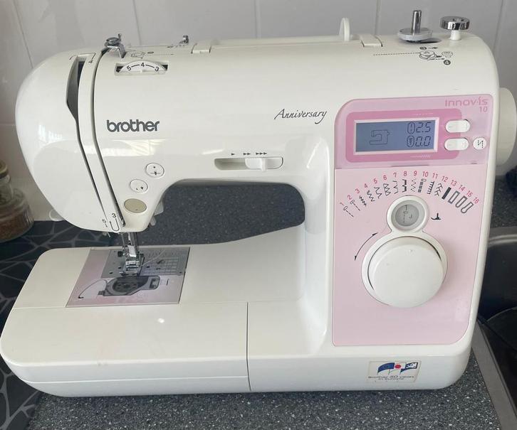 Brother Innovis 10 Naaimachine, Hobby en Vrije tijd, Naaimachines en Toebehoren, Zo goed als nieuw, Naaimachine, Brother, Ophalen of Verzenden