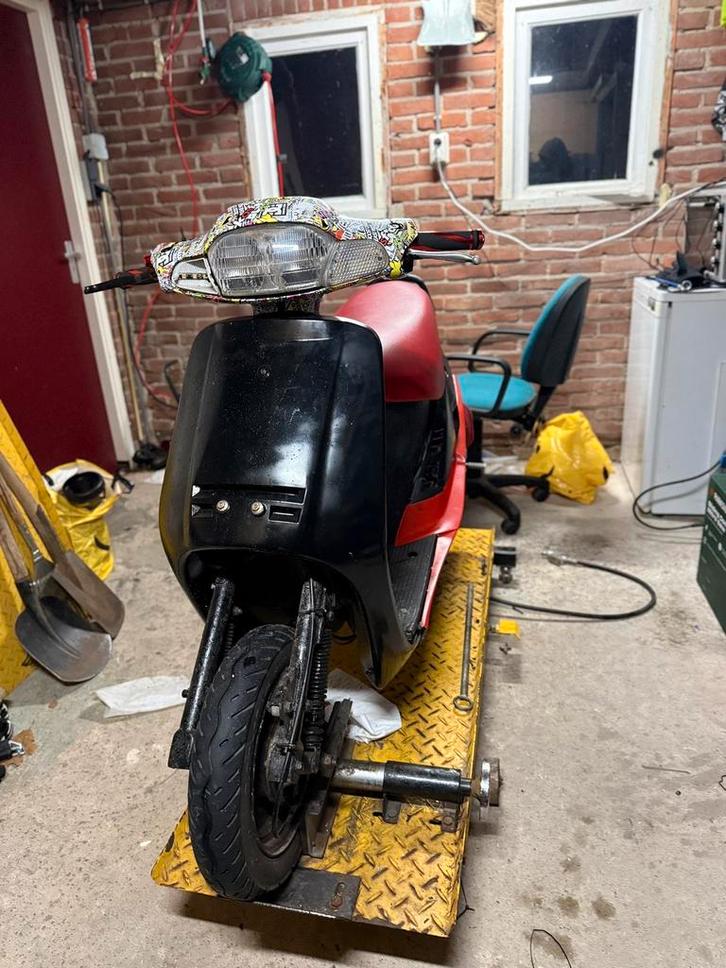 Kymco DJ 130cc Scooter, Fietsen en Brommers, Brommeronderdelen | Scooters, Gebruikt, Kymco, Overige typen, Ophalen of Verzenden