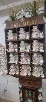 Royal Albert Flower of the Month Servies, Ophalen of Verzenden, Zo goed als nieuw, Vintage