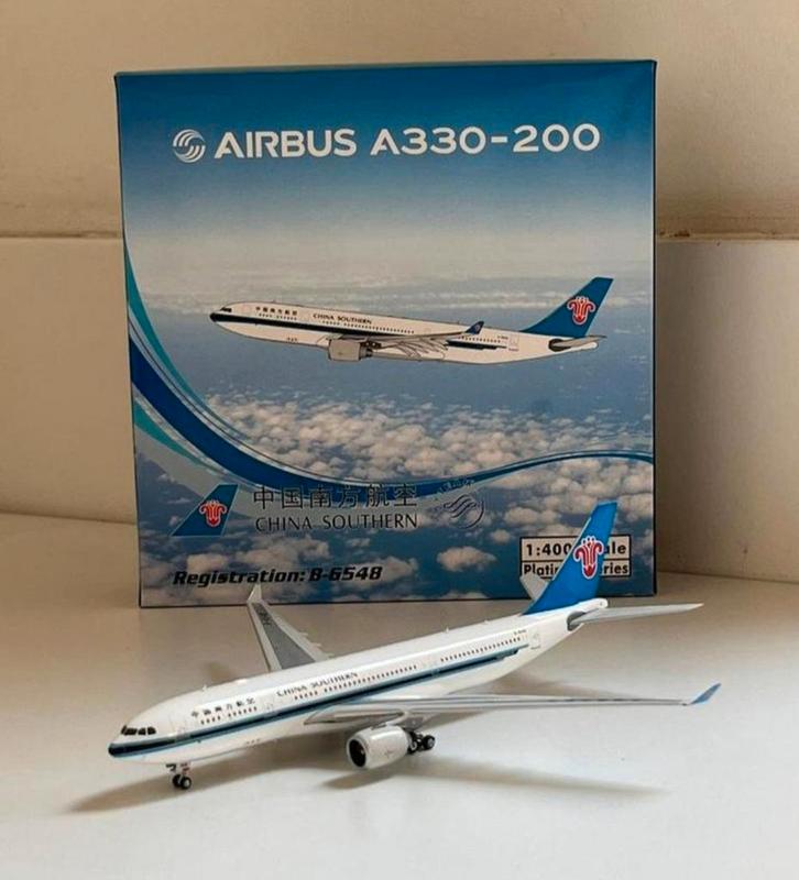 Nette Airbus A330-200 schaalmodel!, Verzamelen, Luchtvaart en Vliegtuigspotten, Zo goed als nieuw, Schaalmodel, Ophalen of Verzenden