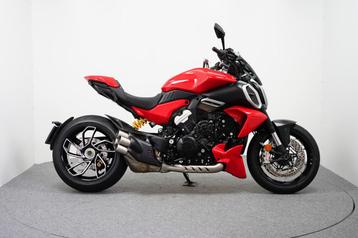 Ducati DIAVEL V4 (bj 2024) beschikbaar voor biedingen