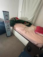 mooi en jis erg luid, en het maakt verbinding via Bluetooth., Huizen en Kamers