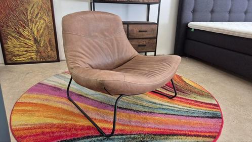 AKTIE showroom model africa leder industriël design fauteuil, Huis en Inrichting, Fauteuils, Zo goed als nieuw, Leer, Metaal, 75 tot 100 cm